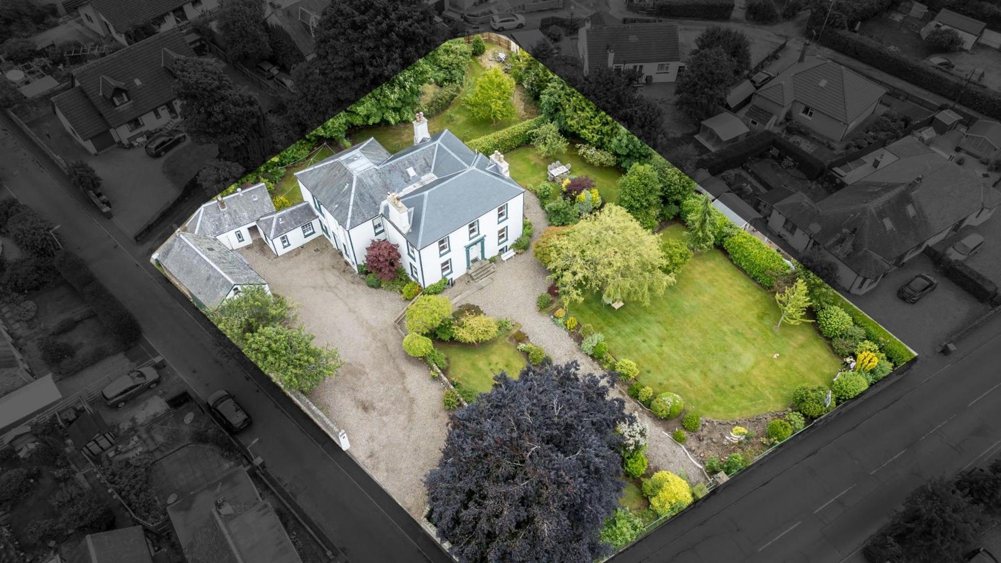 Rosebank House - 12 Guests, 6 Ensuite Bedrooms, Ev Point, Games Rooms, Wood Burner, Pet Friendly! Blairgowrie and Rattray Экстерьер фото